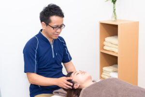 ストレートネックに対する整体の施術